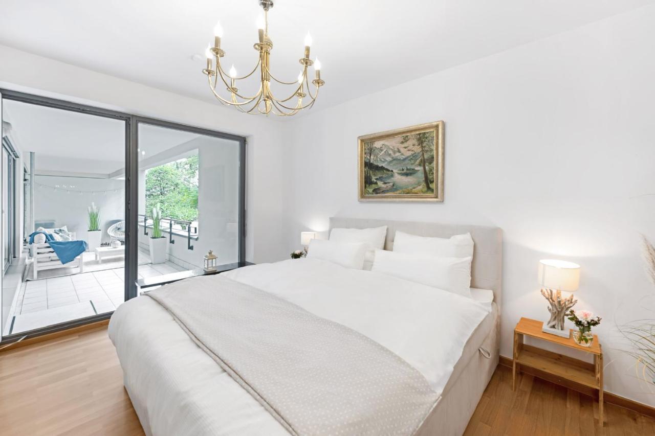 Zwei Zimmer Wohnung Im Stadtzentrum Mit Tiefgaragenplatz Munich Luaran gambar