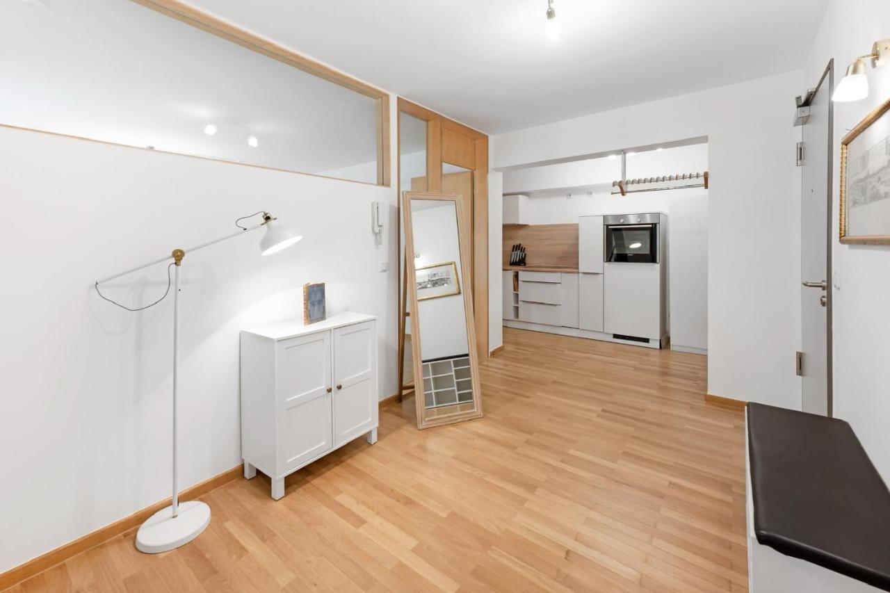 Zwei Zimmer Wohnung Im Stadtzentrum Mit Tiefgaragenplatz Munich Luaran gambar